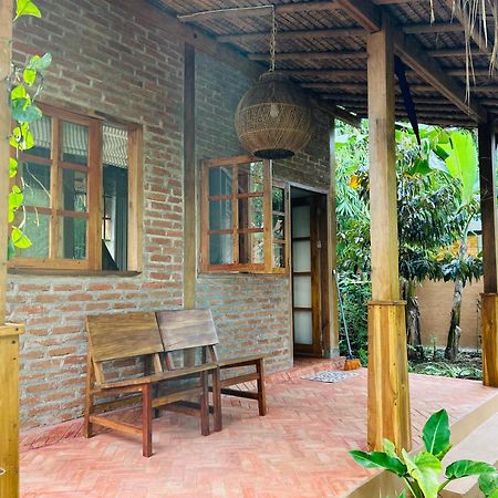 Santai House Apartman Tetebatu Kültér fotó